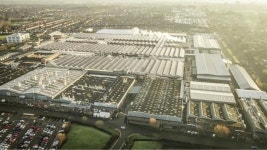 [박상욱의 기후 1.5] 양봉장 만들고 태양광으로 공장 돌리는 자동차 제조사들