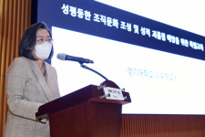 이수정 이준석, 페미니즘과 급진주의 구분 못해…만나 설득하겠다
