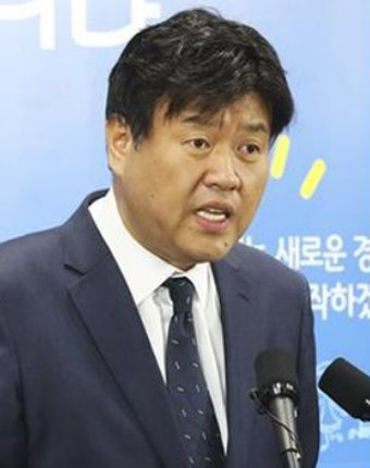 '이재명 최측근' 김용, 8억4천여만원 불법자금 수수 혐의 기소
