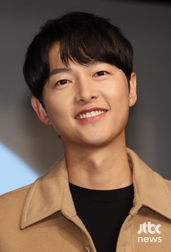 송중기, 차기작 촬영 돌입하며 바다 품에서 열심히! 신선한 연기 기대↑