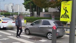 [르포+] 이름만 보행자 우선도로?…차 쌩쌩 위협받는 보행자 안전