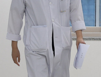 전공의협의회장도 사직서 제출…