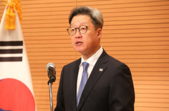 윤 대통령 동창 정재호 주중대사, 직원 '갑질' 의혹…외교부 