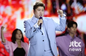 김호중, 뺑소니 혐의 경찰 조사…사고 직전 유흥주점 방문(종합)