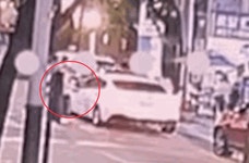 [영상] 운전자 없네? 정차한 차량 훔쳐 도주한 50대 붙잡혀