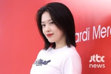 안유진, 완벽한 비주얼에 시선 집중