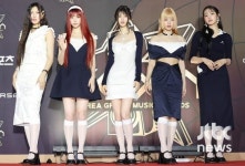 ZB1·뉴진스·(여자)아이들·정동원·영탁 등 그랜드뮤직어워즈 레드카펫 빛낸 스타들