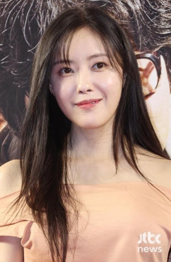 티아라 효민, 금융인과 4월 결혼설