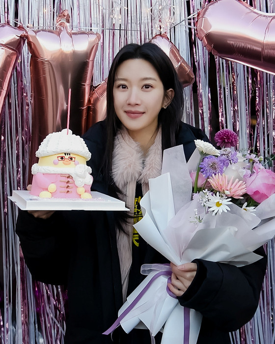 문가영, tvN 그놈은 흑염룡 종영 소감 열정을 쏟는 것은 귀한 일
