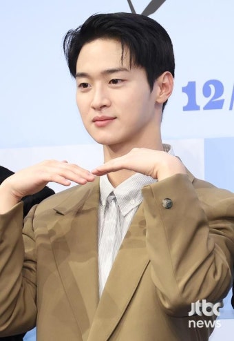 장동윤, 2주간 '브런치카페' 스페셜 DJ 활약