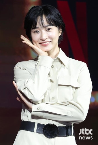 '애마' 이하늬·방효진·진선규·조현철, 복고풍 스타일 눈길
