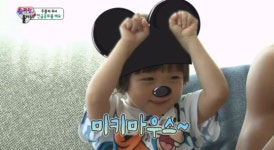 [슈퍼맨이돌아왔다] 추사랑 한국동요 매료 ‘주먹과 주먹 미키마우스♪