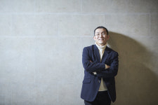 [인터뷰] 임대형 감독 “메리 크리스마스, 찰리 채플린!”