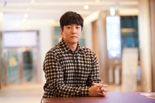 [인터뷰] 김성민 감독, 한 아이의 ‘증발’로부터 발화된 20년의 추적