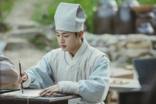 침 못 놓는 한의사 김민재, tvN <조선 정신과 의사 유세풍>