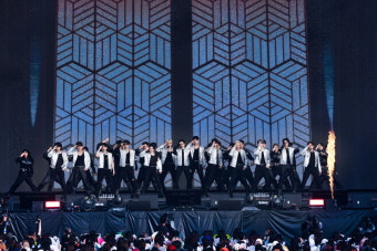 세븐틴, 데뷔9주년 기념일에 일본 닛산 스타디움 입성.. “캐럿과 영원히”