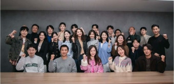 '독수리 5형제를 부탁해!' 대본리딩 현장.. 엄지원X안재욱, 아웅다웅 앙숙 케미