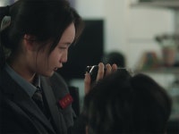 제26회 전주국제영화제 대상 .. 갚아야 할 빚이 너무 많다(국제) - 겨울의 빛(한국)