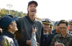 Big Unit visits Naval Academy