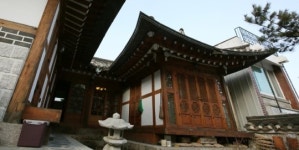 A night in a traditional Hanok home, full of warmth, hospitality