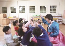 Grandma storytellers are here to stay