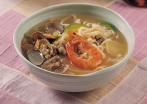Korean recipe: Seafood Noodles (해물칼국수)