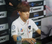 [스베누 스타리그] 뚫리지 않는 메카닉의 벽을 부순 것은 감염충! 한지원, 4강 진출