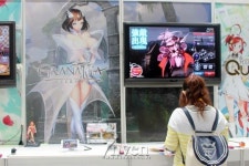 [TGS2015] 온라인, 웹, 모바일 전부 모였다! DMM 부스 풍경기