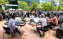 [NDC2016] 음악 듣고 쉬다가세요! 블랙 어니언즈&넥슨 사운드팀 은토 야외 공연