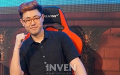 이제 공식 해설자 BJ 원재와 만만 화끈한 두 남자가 말하는 리니지 LFC