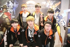 [오버워치 PC방 경쟁전] 제대로 된 구색 쿠거 게이밍W, 지금 목표는 프로가 되는 것