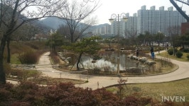 [포켓몬고] 도심 속 공원을 핑크빛으로 물들인 삐삐! 광주 서구 풍암 생활체육공원
