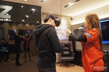 [VR 어디 가지? #3] 진짜 VR 게임을 원한다면? 홍대 VRIZ PC Cafe