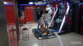 [탐방] 찌는듯한 더위를 뚫고 도착! 중국 상해 아케이드 게임장의 모습은?