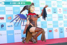 [오버워치] 당신의 캐릭터에 투표하세요! 성남 코스튬 페스티벌 온라인 투표 진행