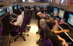 [취재] 일본 PC방 최고의 인기 게임은? 도쿄 신오쿠보 e-sports cafe 탐방