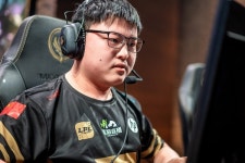 [MSI] '카사'가 만들고 '우지'가 맺었다... RNG, 플래시 울브즈 꺾어