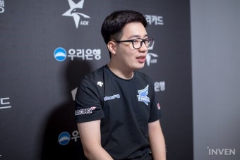 [LCK 섬머] 분기점 맞이한 아프리카 프릭스, 정노철 감독대행의 속마음