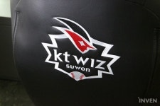 [XENICS] 프로야구 kt 위즈 팬이라면 필독! kt 위즈&제닉스 콜라보 컴퓨터 의자