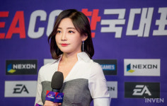 [포토] EACC 한국 대표 선발전 방송 준비 중인 곽민선 아나운서