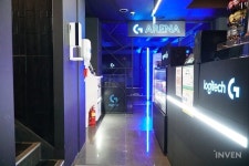 장비탓 불가능한 최고급 PC방? 로지텍 G PC Cafe