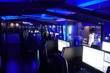 장비탓 불가능한 최고급 PC방? 로지텍 G PC Cafe