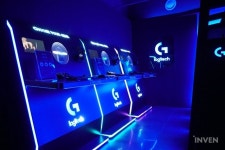 장비탓 불가능한 최고급 PC방? 로지텍 G PC Cafe