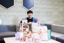 젠지 기부 행렬! 비디디, 팬과 학대피해 아동 후원