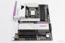 [리뷰] 화이트 감성은 못참지~ 기가바이트 Z590 VISION G 메인보드
