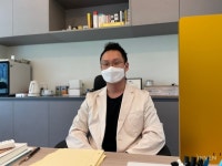 대표님, 멘탈케어 좀 하고 오겠습니다