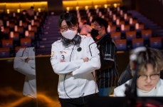 [기획] e스포츠 감독도 경기 중에 작전을 지시할 순 없을까?