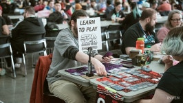 [포토] 주사위가 반짝이는 이곳, 보드 게임의 천국 팍스