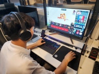 발로란트 게이머, 이젠 래피드 트리거 키보드로 PC방에서 피서를!
