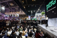 압도적인 존재감 뽐낸 크래프톤 김부장